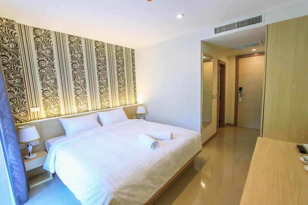 Ocean And Ole Patong Hotel Oda fotoğraf