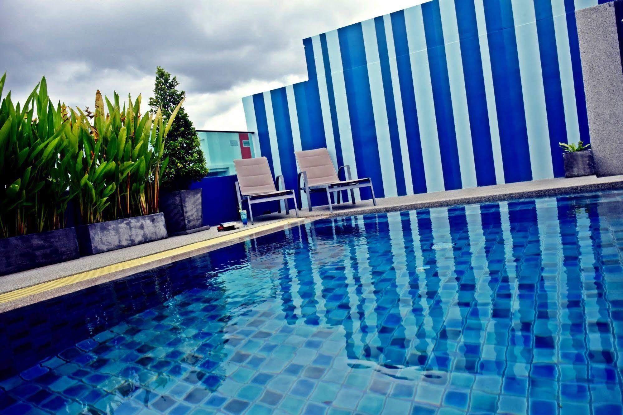 Ocean And Ole Patong Hotel Dış mekan fotoğraf