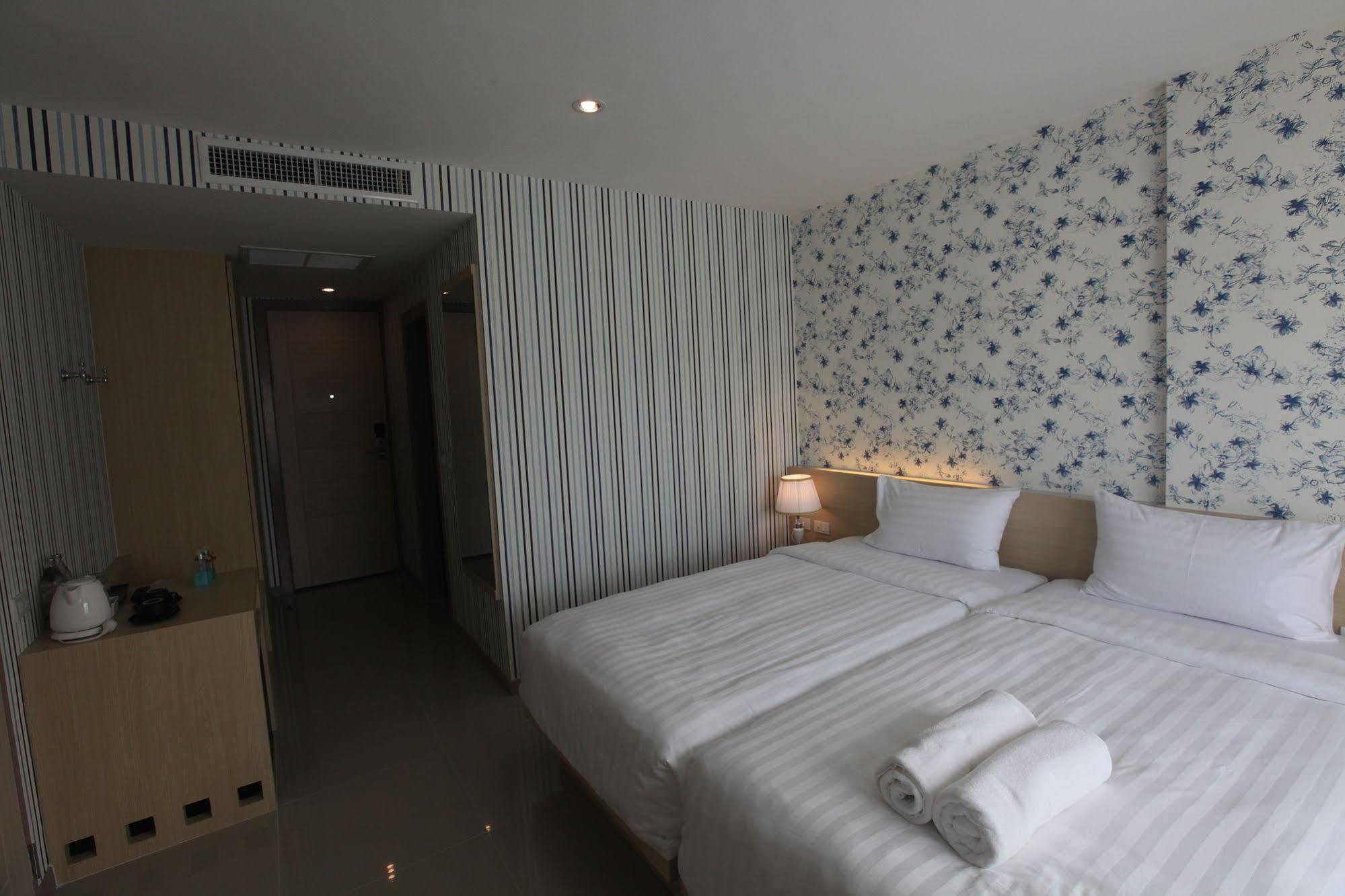 Ocean And Ole Patong Hotel Dış mekan fotoğraf